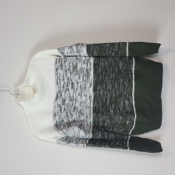 Green Color Block Mock Neck Long Sleeve Sweater - Picture 1 of 7
